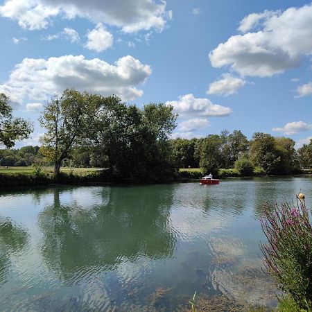 Camping Belle Riviere Chaniers エクステリア 写真