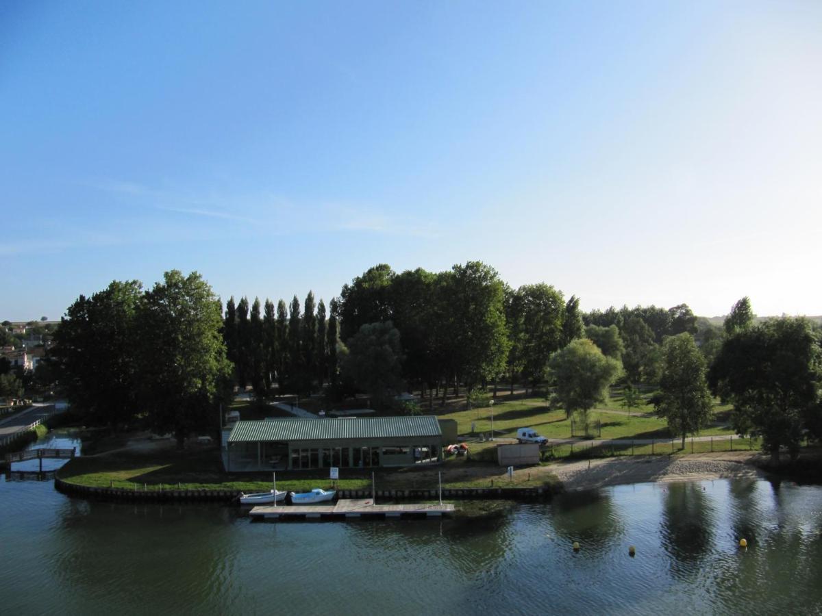 Camping Belle Riviere Chaniers エクステリア 写真