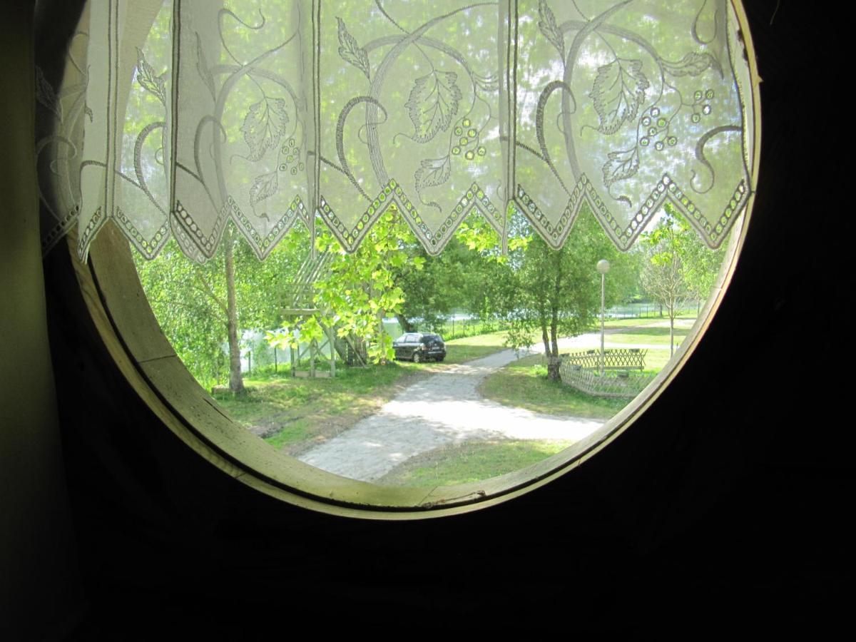 Camping Belle Riviere Chaniers エクステリア 写真