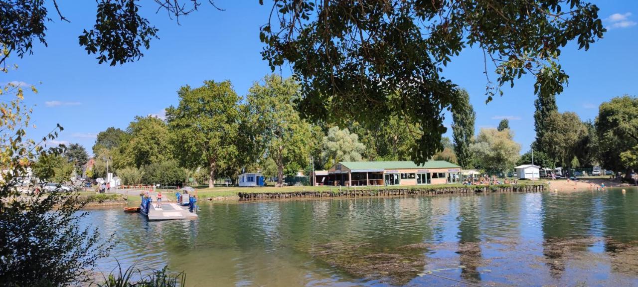 Camping Belle Riviere Chaniers エクステリア 写真