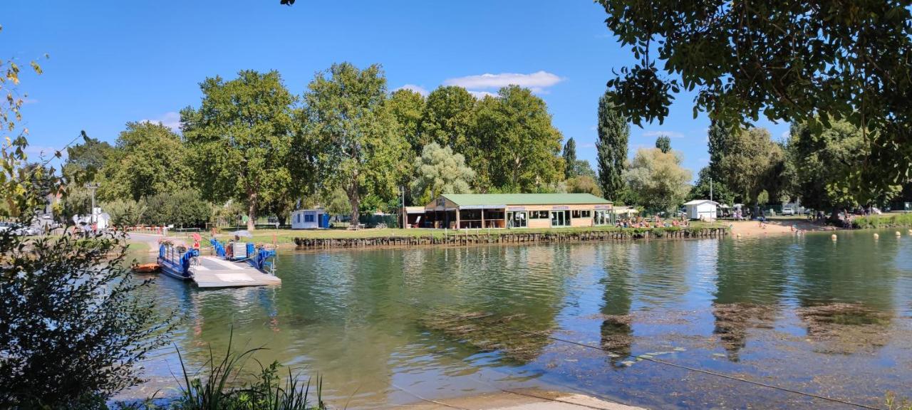 Camping Belle Riviere Chaniers エクステリア 写真